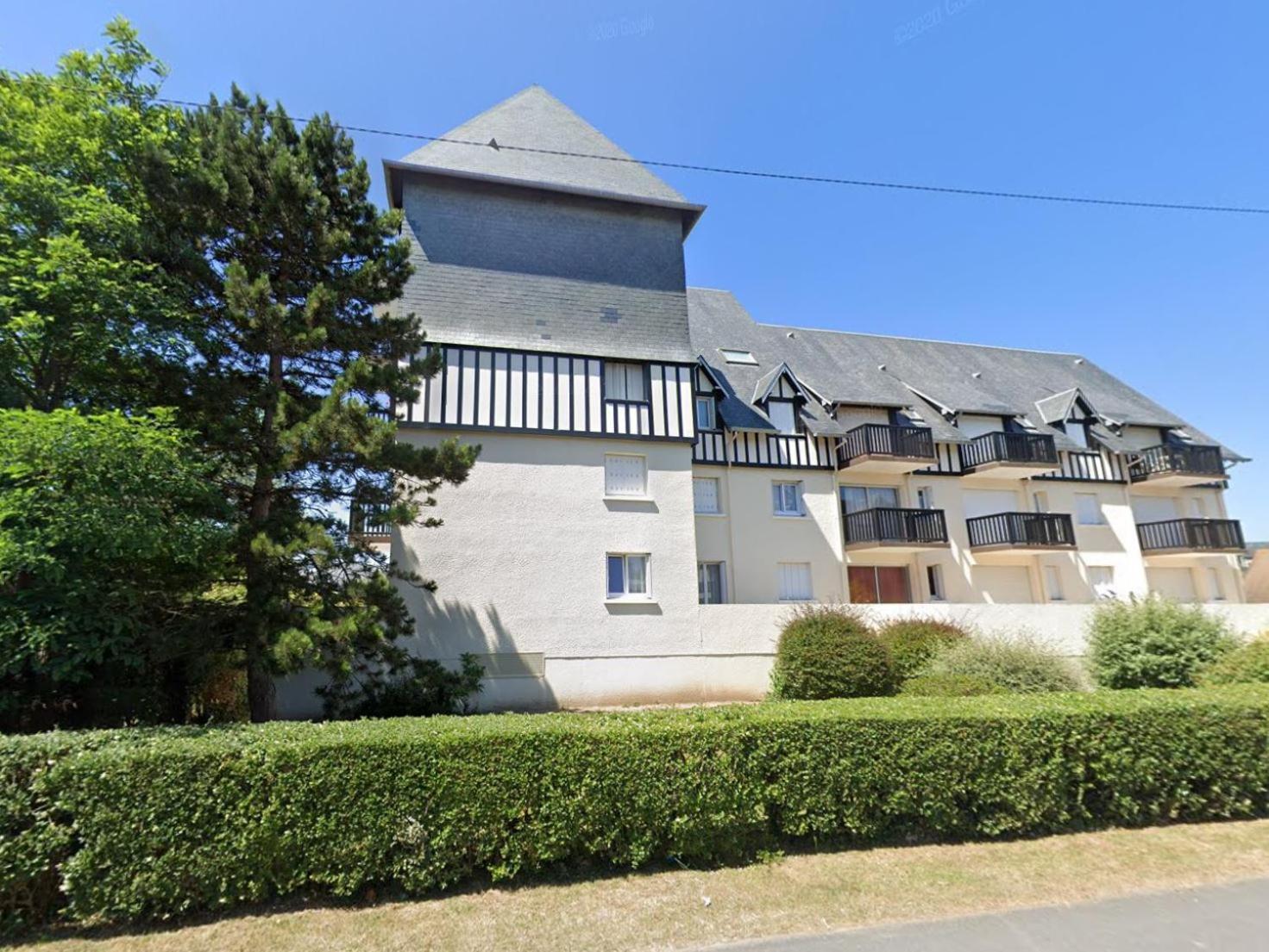 Appartement Cosy Avec Vue Imprenable Sur Cabourg - Acces Direct Plage - Proche Centre Ville Екстериор снимка